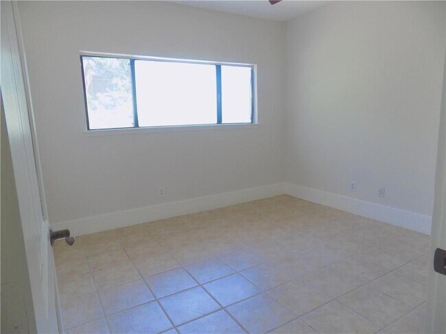 Building Photo - 2605 Enfield Rd