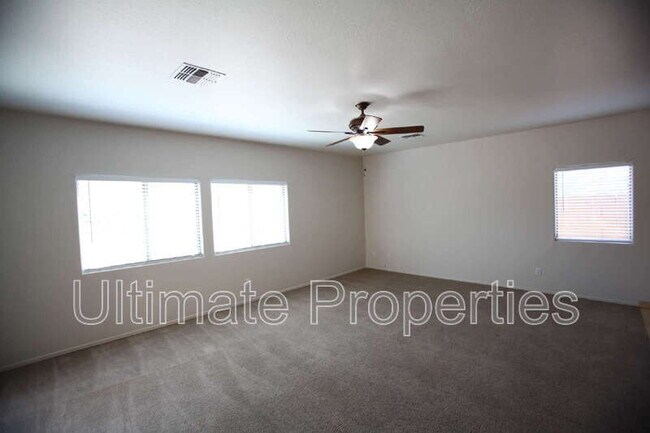 Building Photo - 2215 N 92nd Glen