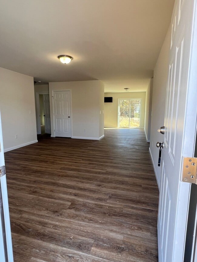 Building Photo - Brand New House 3 beds 2 baths with 1 car garage