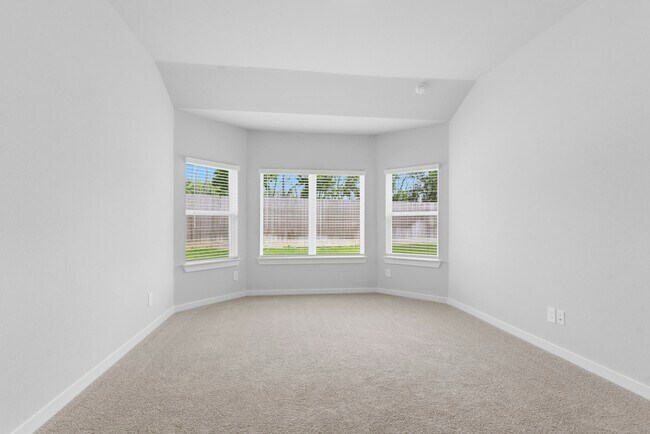 Building Photo - 5403 Kingdom Heights Blvd