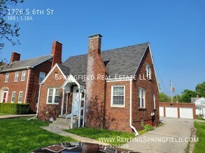 Building Photo - BRICK & ROLL  3 BEDROOM 1.5 BATH PARADISE ...