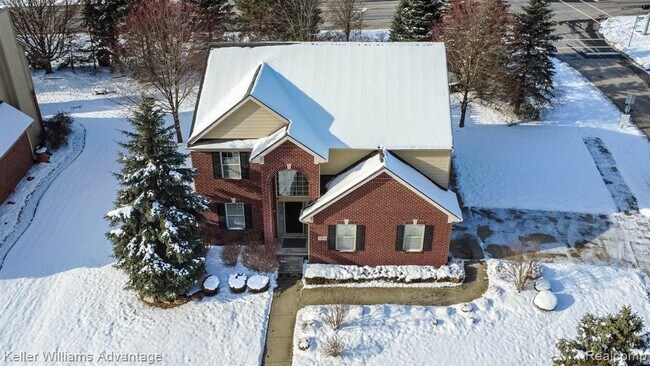 Building Photo - 24975 Bloomfield Ct