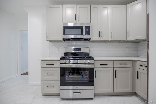 Building Photo - 119-32 164th St