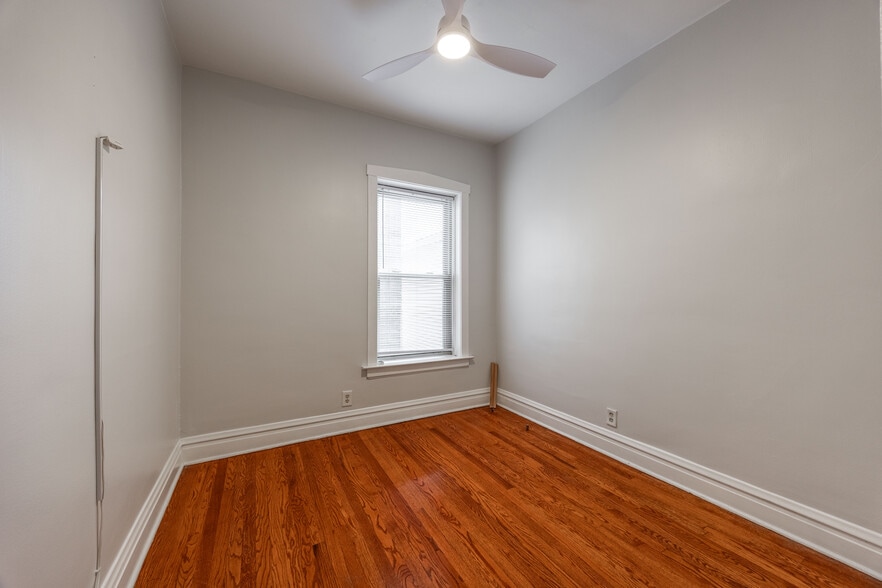 Building Photo - 2732 N Monticello Ave