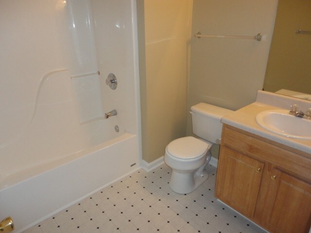 Building Photo - 2951 Aviator Cir