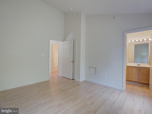 Building Photo - 13013 Cordelia Ct