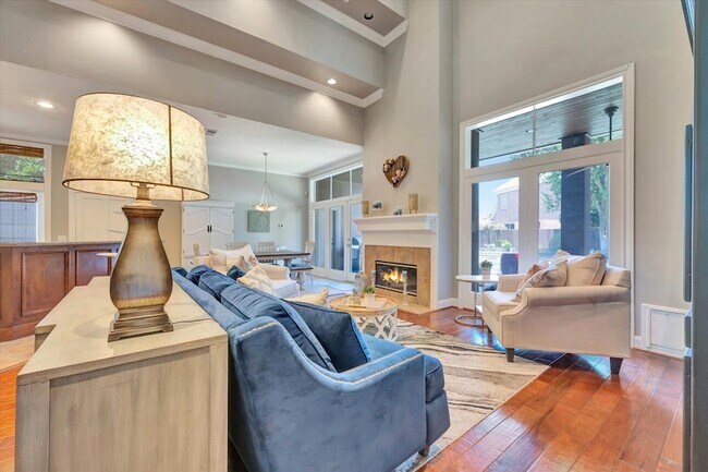 Building Photo - 3806 Canyon Bluff Ct
