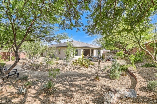 Building Photo - 10398 Kesington Dr