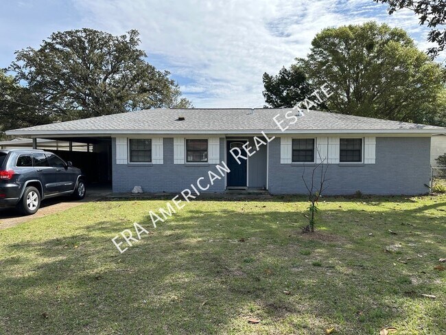 Primary Photo - 209 Loizos Dr NW