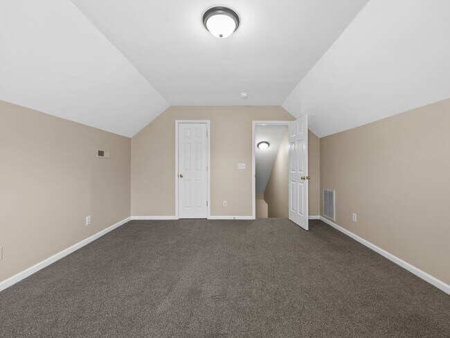 Building Photo - Beautiful 4 BR,  2 BA Ranch Home - District 2