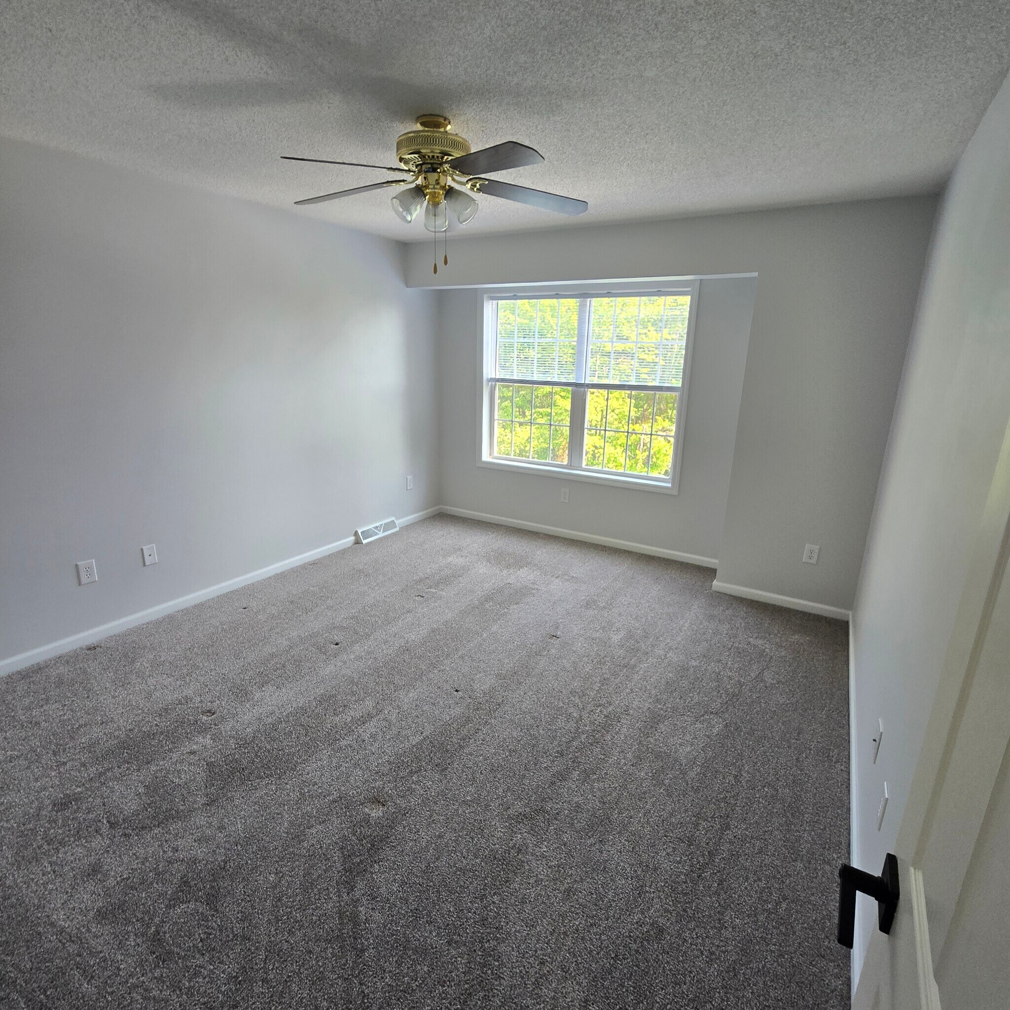 Building Photo - 94 Guideboard Rd