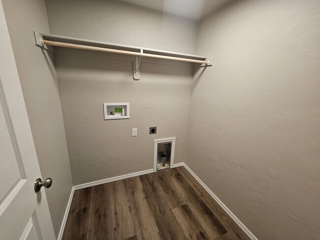 Building Photo - Brand New Home with RV Pad and Premium Fin...