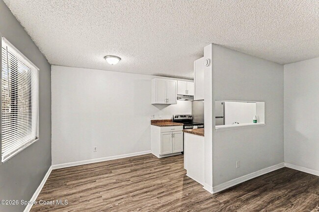 Building Photo - 2181 Agora Cir SE