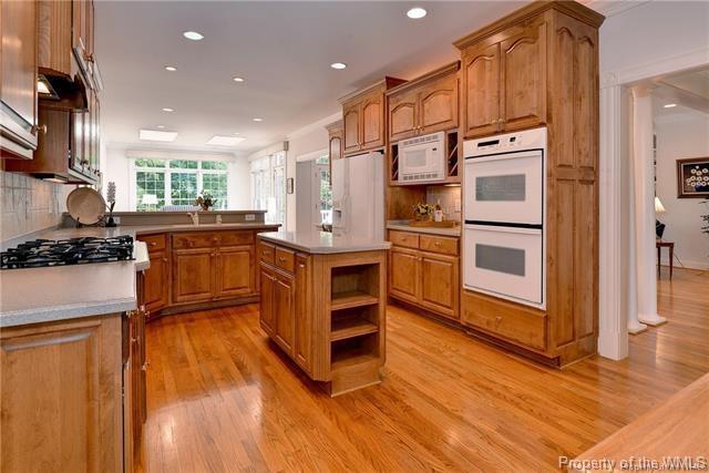 Building Photo - 116 Westbury
