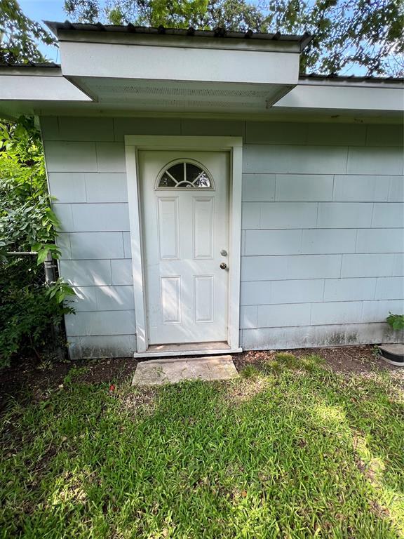 Building Photo - 1511 Romeria Dr