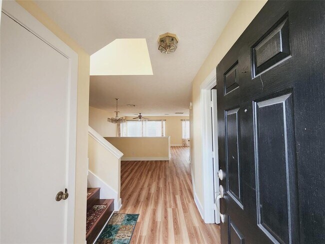 Primary Photo - 15859 E Park Ct