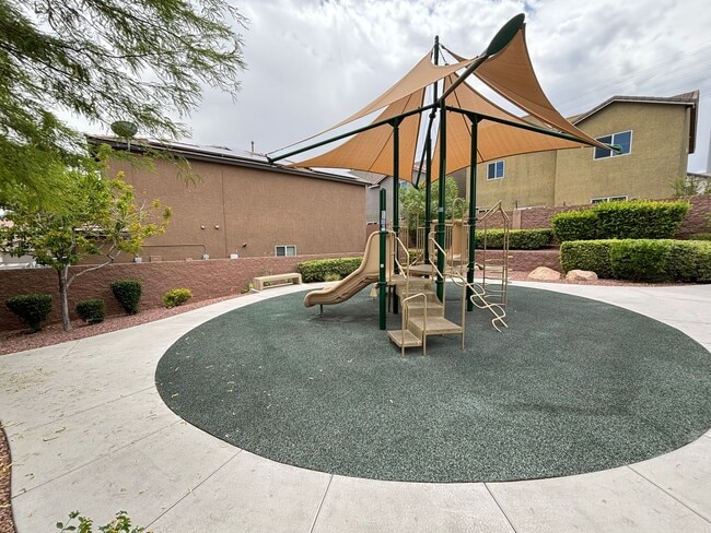 Building Photo - Elegant 3Bed/3Bath Home with Loft in the P...