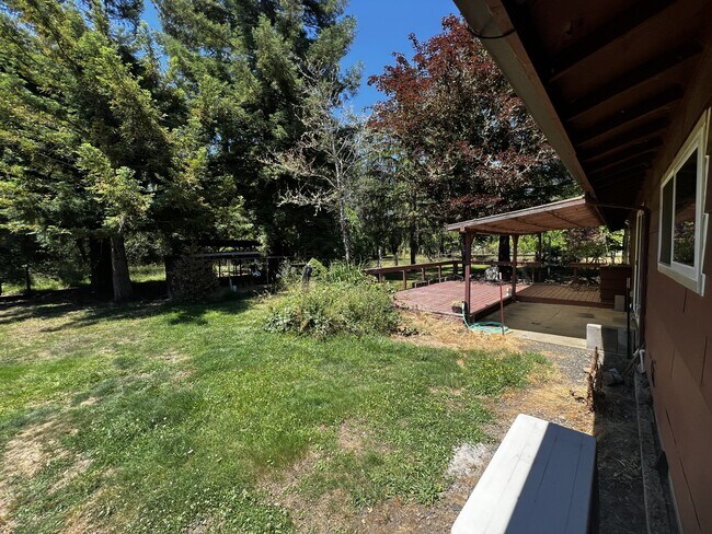 Building Photo - 88494 Ellmaker Rd