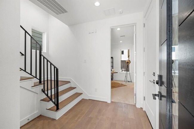 Building Photo - 2621 Jackson St