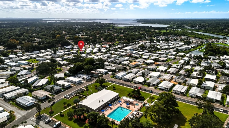 Building Photo - 116 Dolphin Dr S