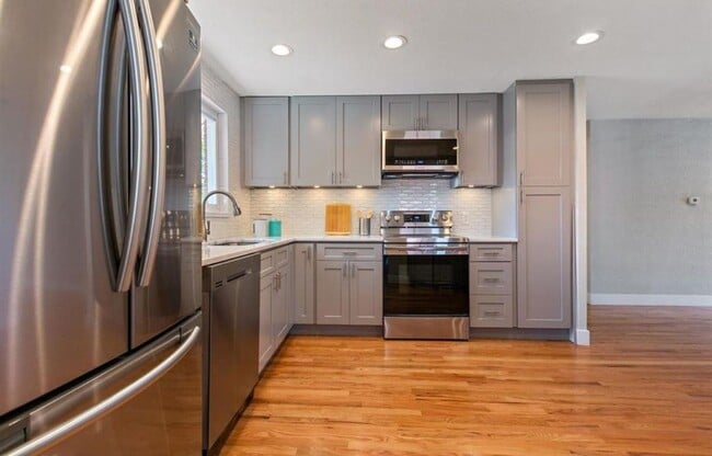 Building Photo - Beautiful Arvada Home Available Soon