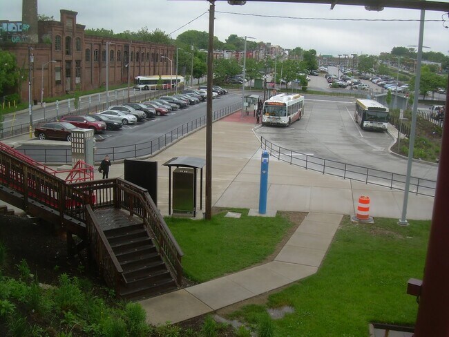 Building Photo - 2246 W Fayette St