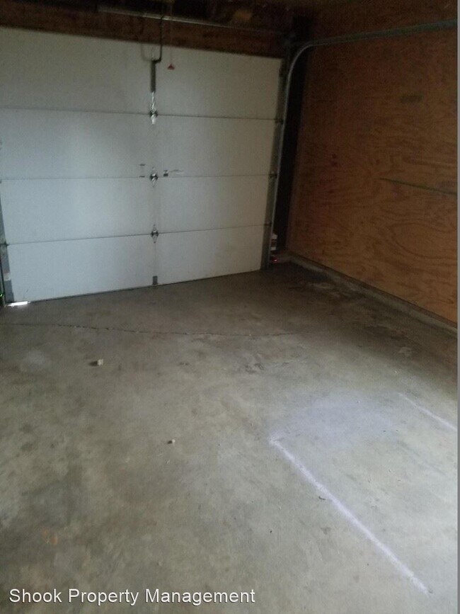 Building Photo - 3 br, 1 bath House - 514 Kerkhoff Ave