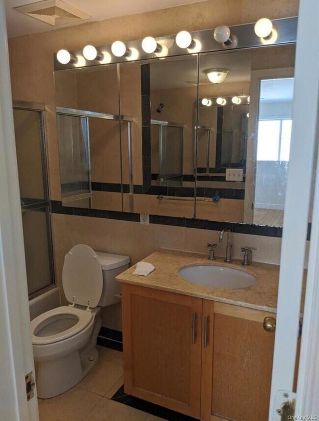 Building Photo - 150-01 Northern Blvd