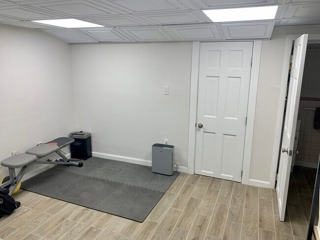 Building Photo - 371 Cardinal Medeiros Ave