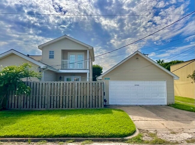 Primary Photo - 2725 42nd St