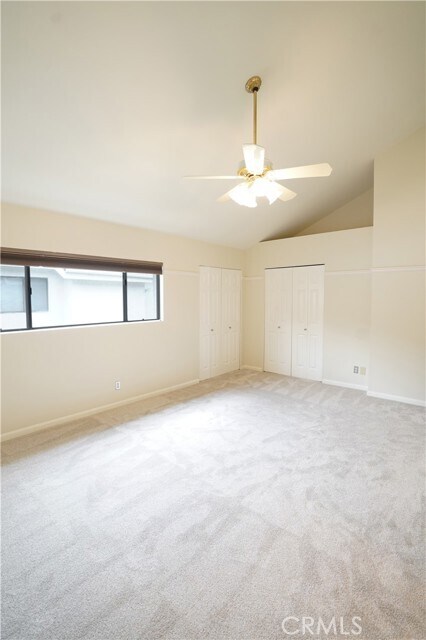Building Photo - 14025 Riverside Dr