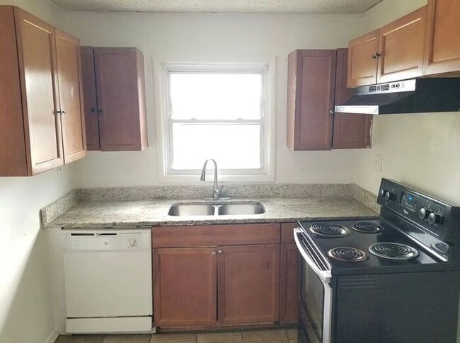 Building Photo - Charming 4-Bedroom Home in Forest Park, GA – Recently Renovated!