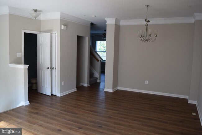 Building Photo - 7082 Water Oak Rd