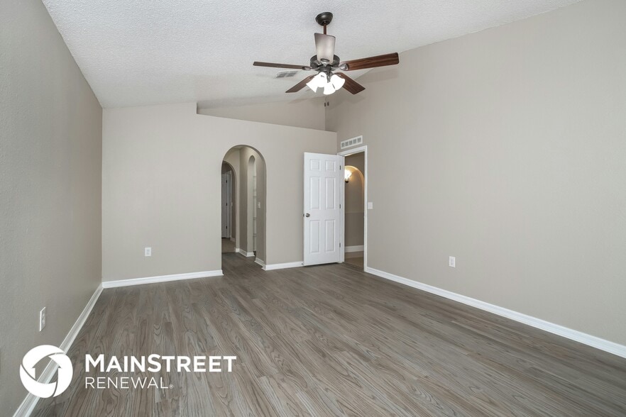 Building Photo - 1118 Chesterfield Ct