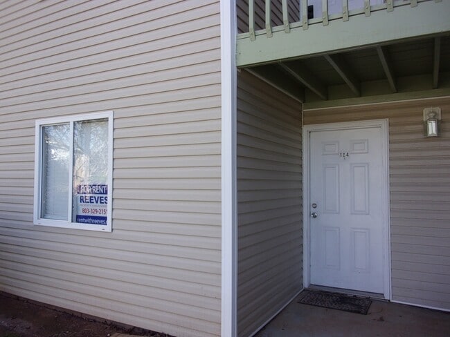 Building Photo - 1711 Eagles Pl