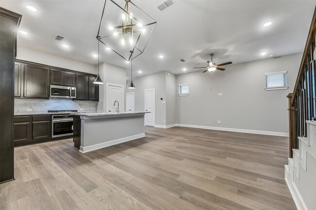 Building Photo - 3311 Full Bellied Ln