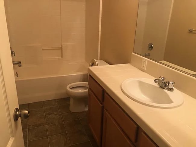 Building Photo - COMING SOON! Single family home in the SW