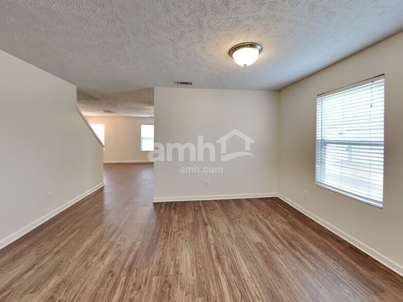 Building Photo - 3429 Boxelder Way