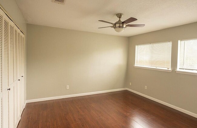 Building Photo - 10522 Clear Cove Ln