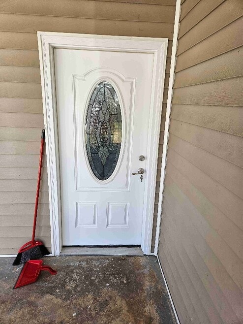 Building Photo - 150 Pine St