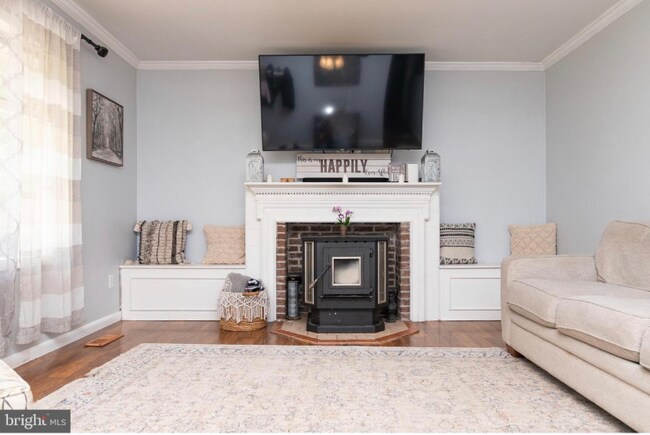 Building Photo - 44 Lexington Dr