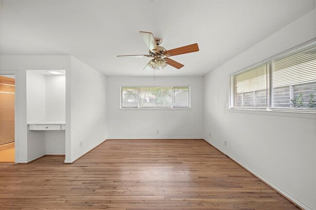 Building Photo - 4802 Braesvalley Dr