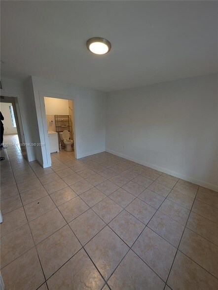 Building Photo - 225 NW 53rd St