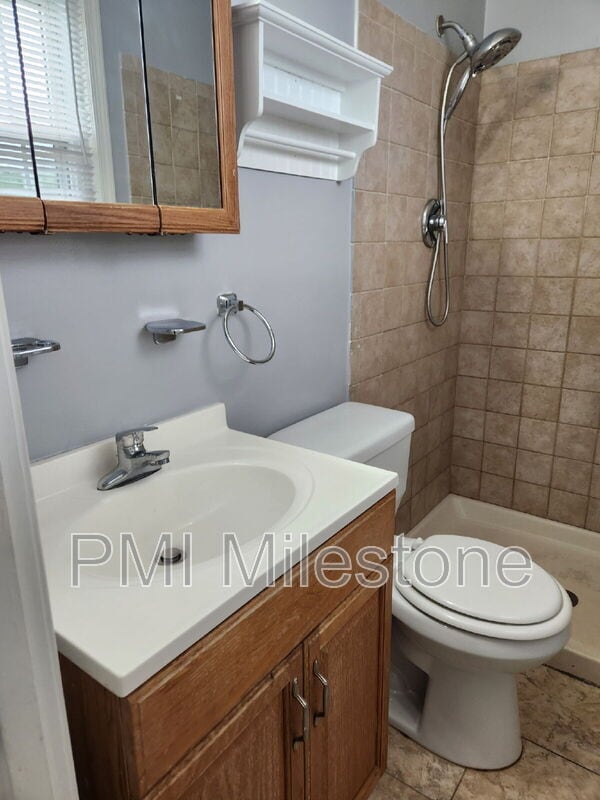 Building Photo - 3333 Swann Rd