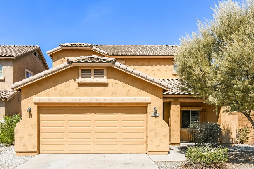 Primary Photo - 5206 W Glass Ln