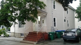 Building Photo - 18 Joseph St
