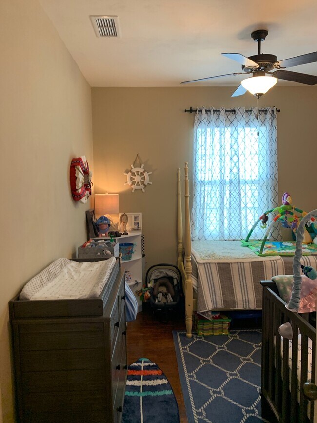 Building Photo - 3/2 IN HAMPTON CREEK SUBDIVISION- AVAILABLE SEPTEMBER 1, 2026
