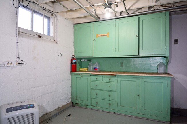 Building Photo - 3024-3024 S 39th Ave