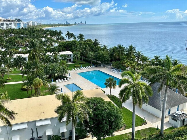 Building Photo - 881 Ocean Dr