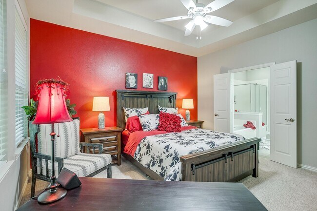 Building Photo - 709 Scenic Ranch Cir